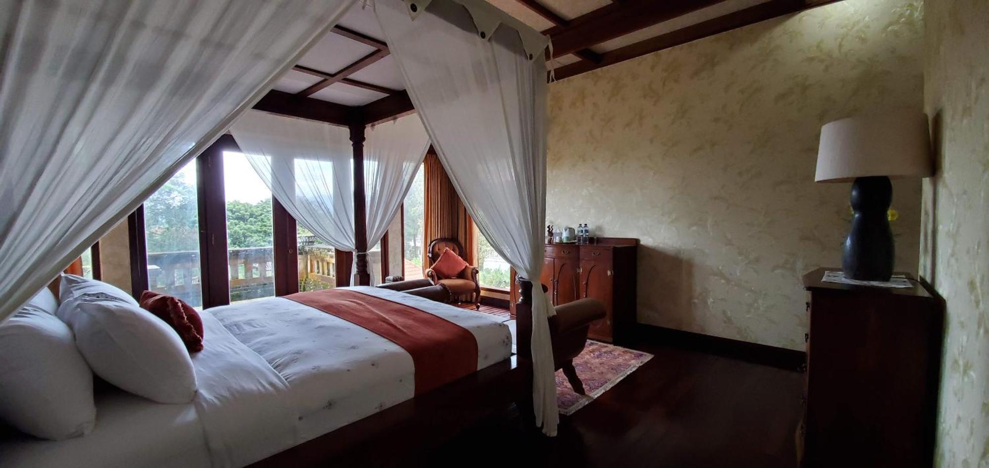 Balinese Villa In Berastagi Buitenkant foto